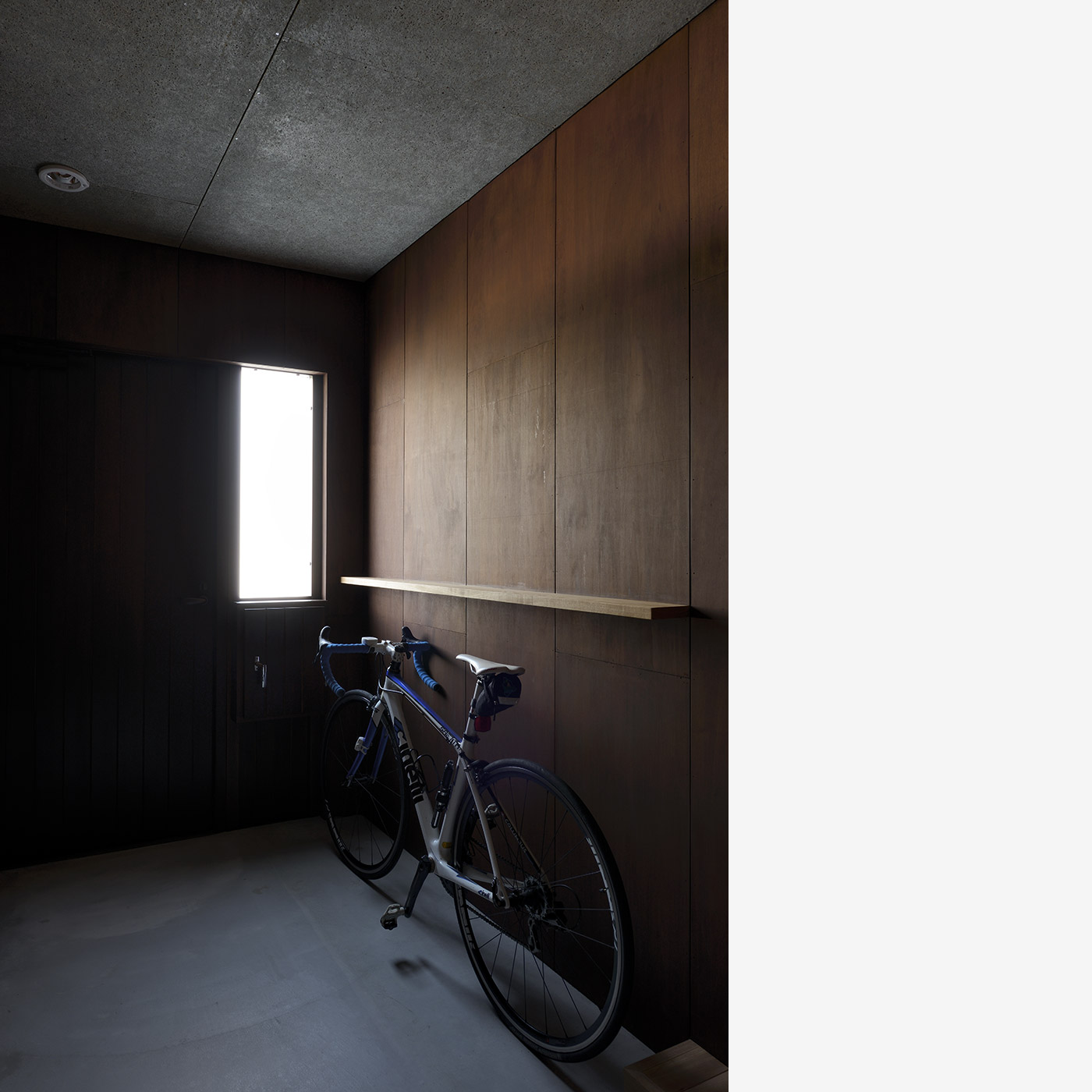 アジトのある家の内観