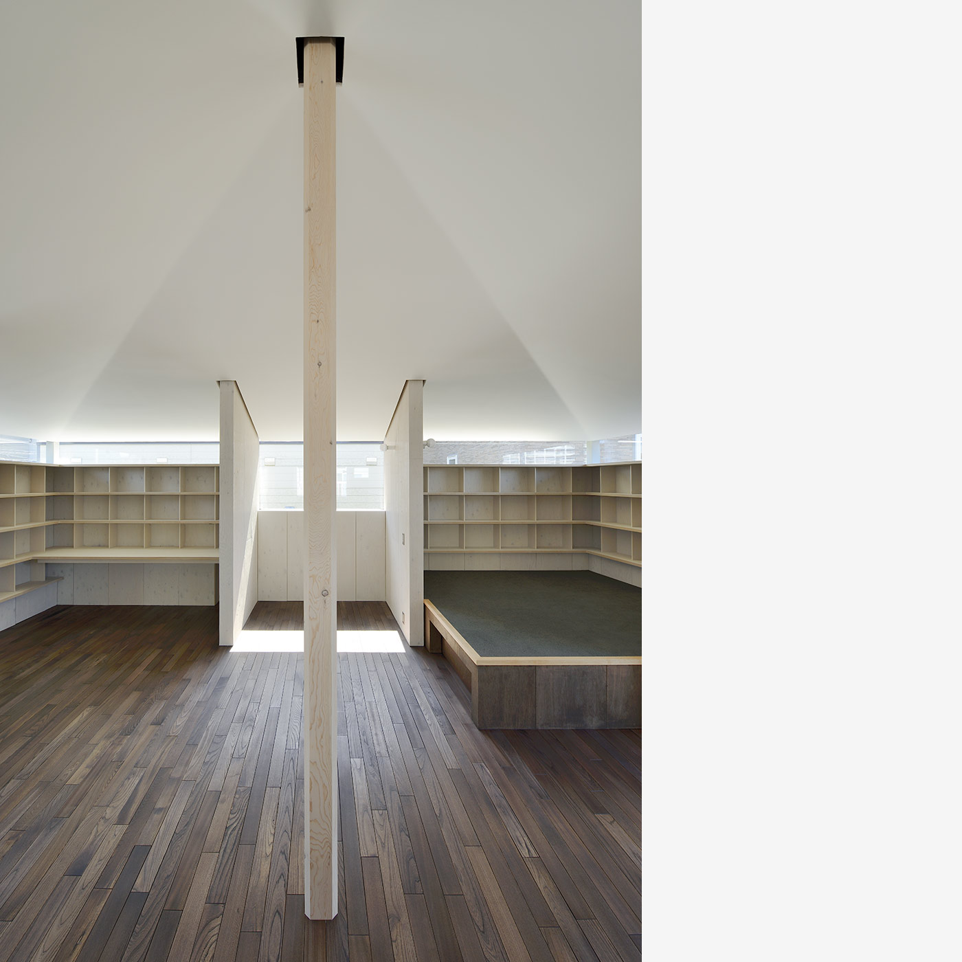 光環の家の内観