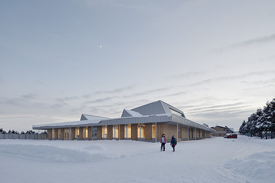 鷹栖地区住民センター