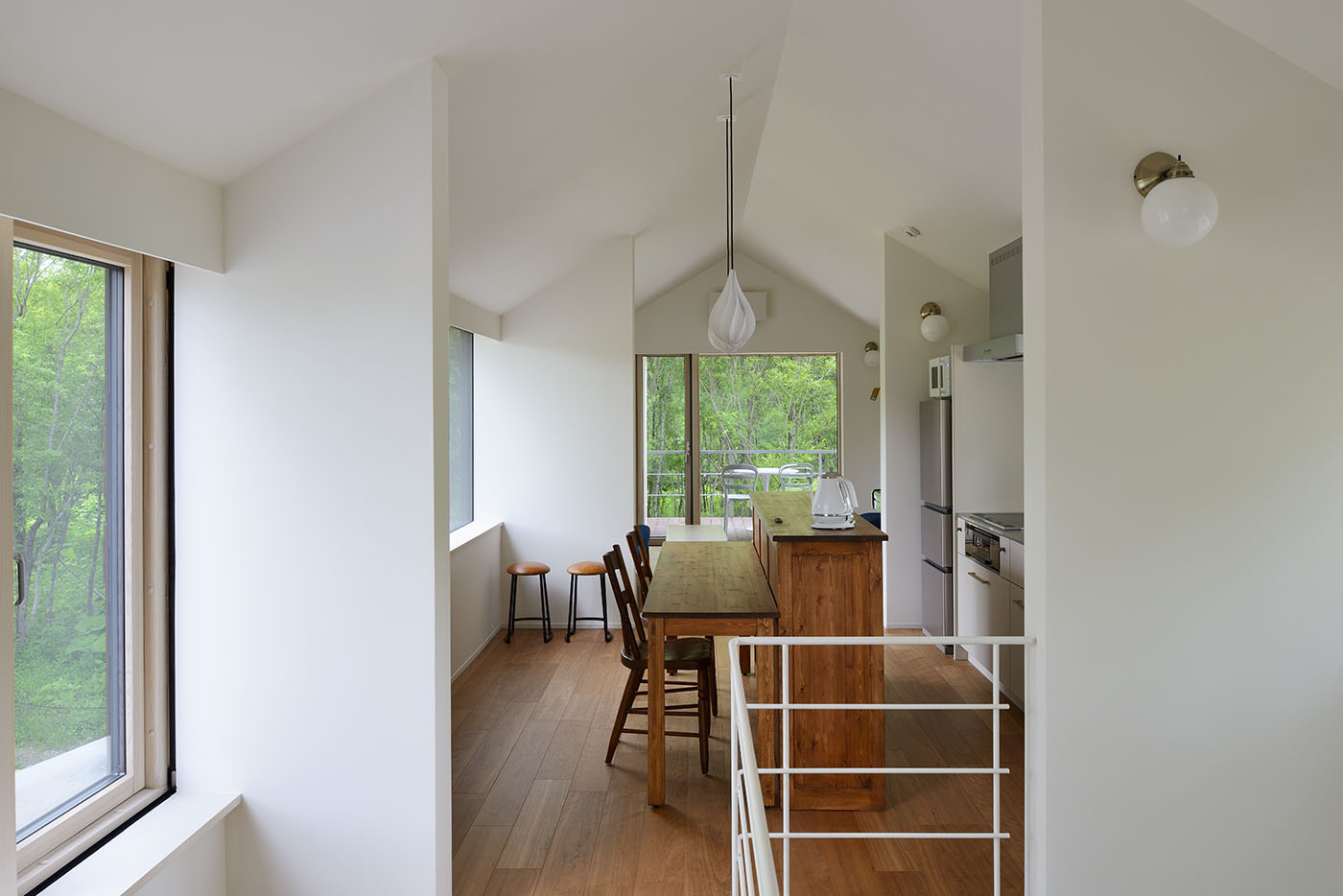 弧(きゆみ)の家内観