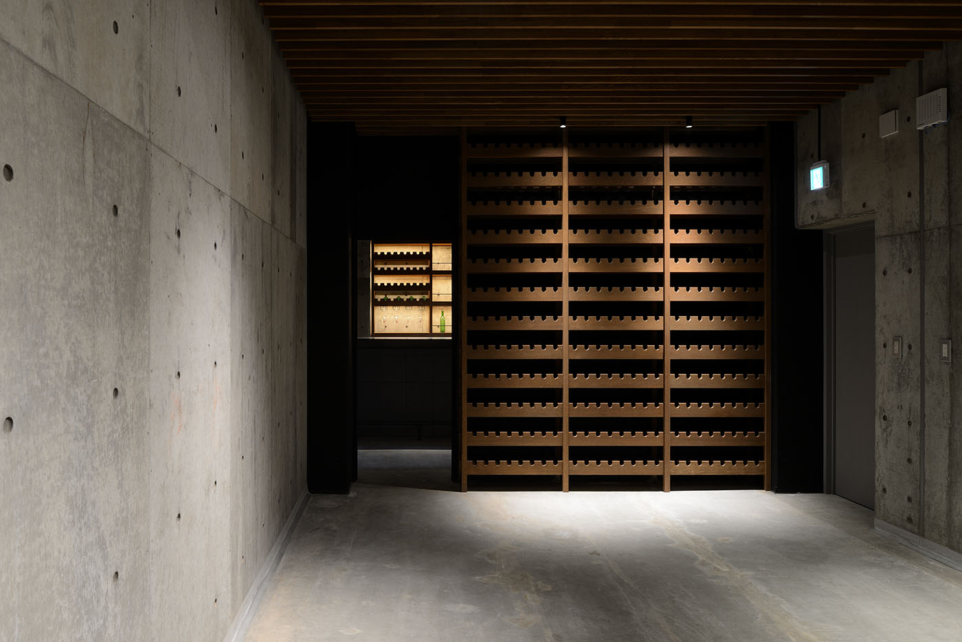 馬追蒸溜所　内観