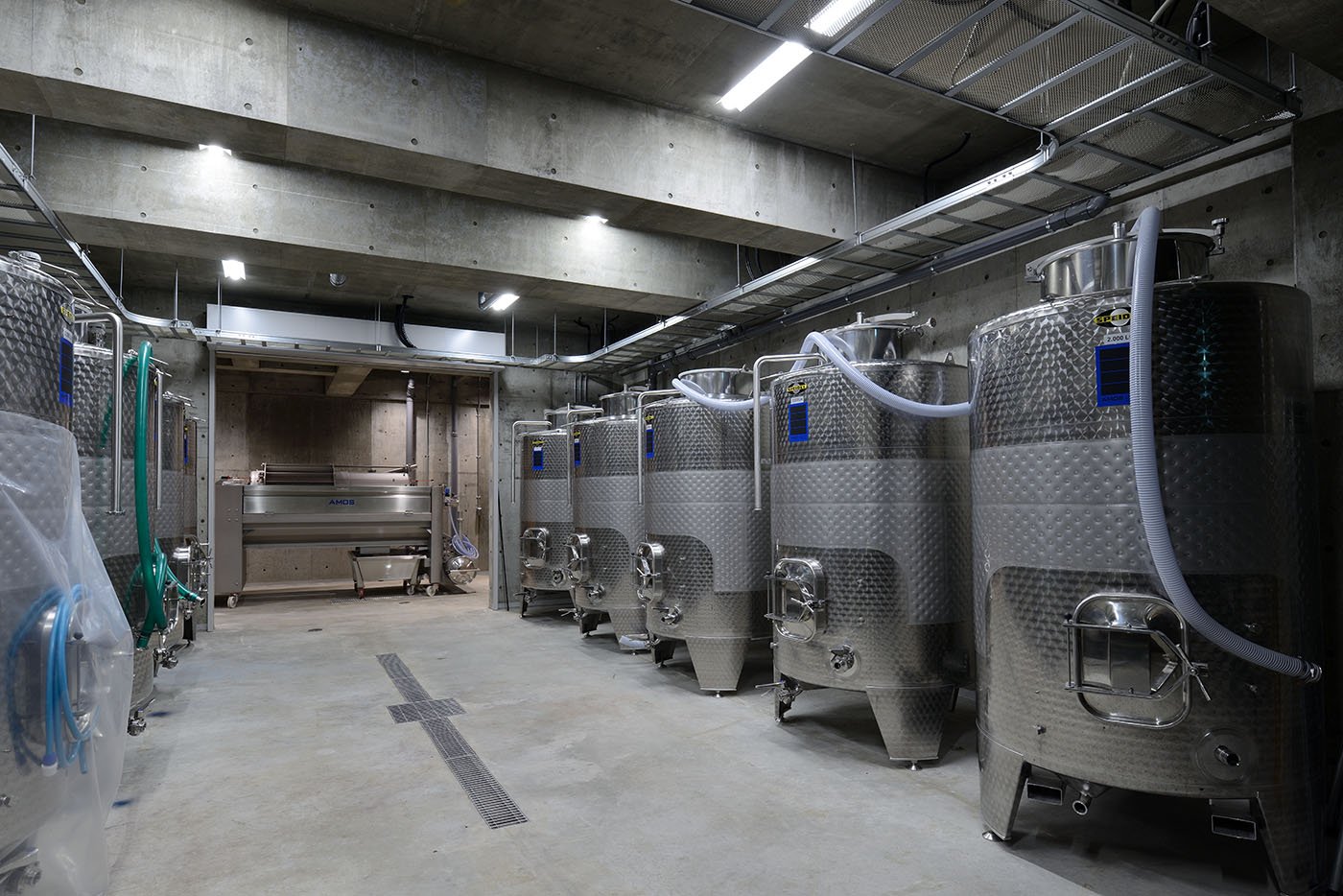 馬追蒸溜所　内観