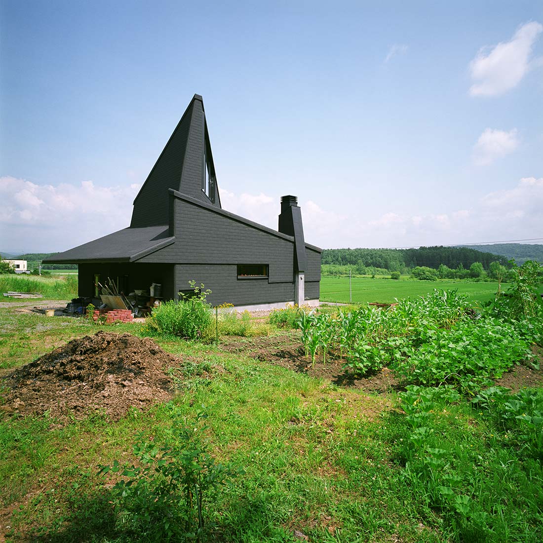 当麻の家の外観